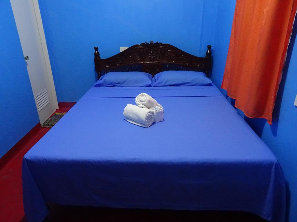 Happy Buddha Inn ปูแอร์โตกาเลรา ภายนอก รูปภาพ